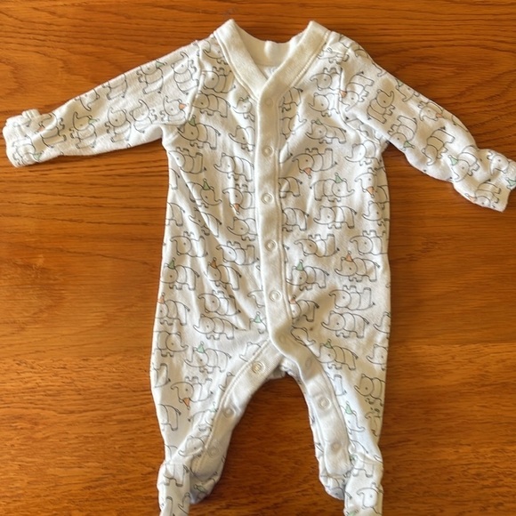 3 x  0-3 month one piece sleepers. - Picture 6 of 10